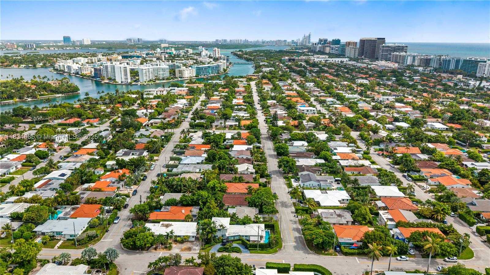 Small Image of 9008 EMERSON AVE, Surfside Number 33