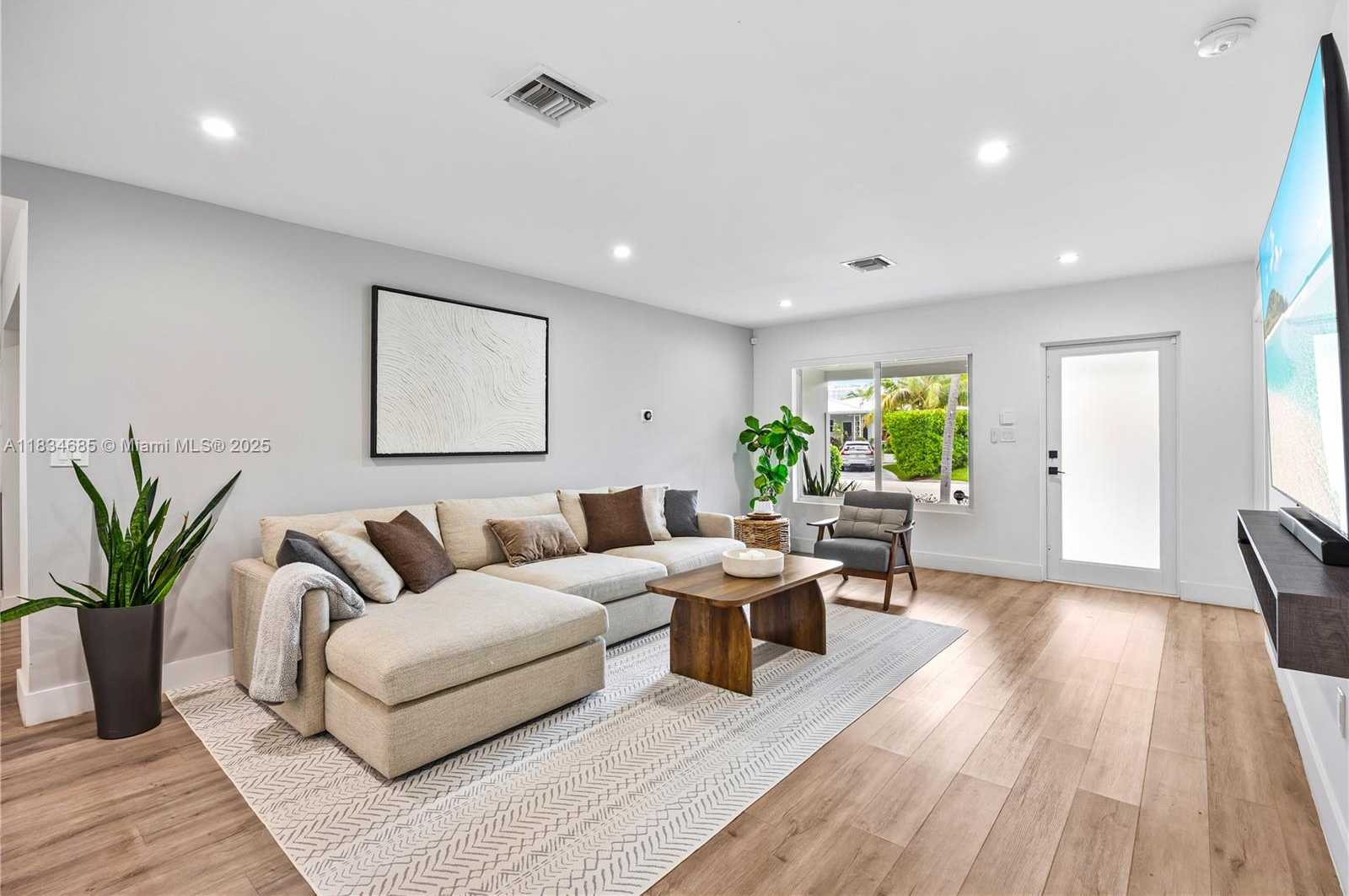 Small Image of 9008 EMERSON AVE, Surfside Number 7