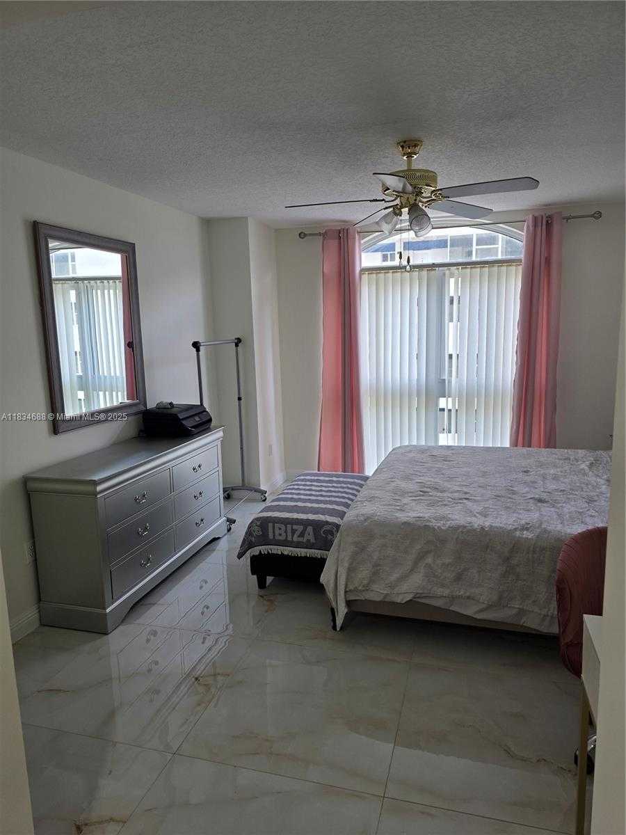 Small Image of 2080 SOUTH OCEAN DR #509, Hallandale Beach Number 33