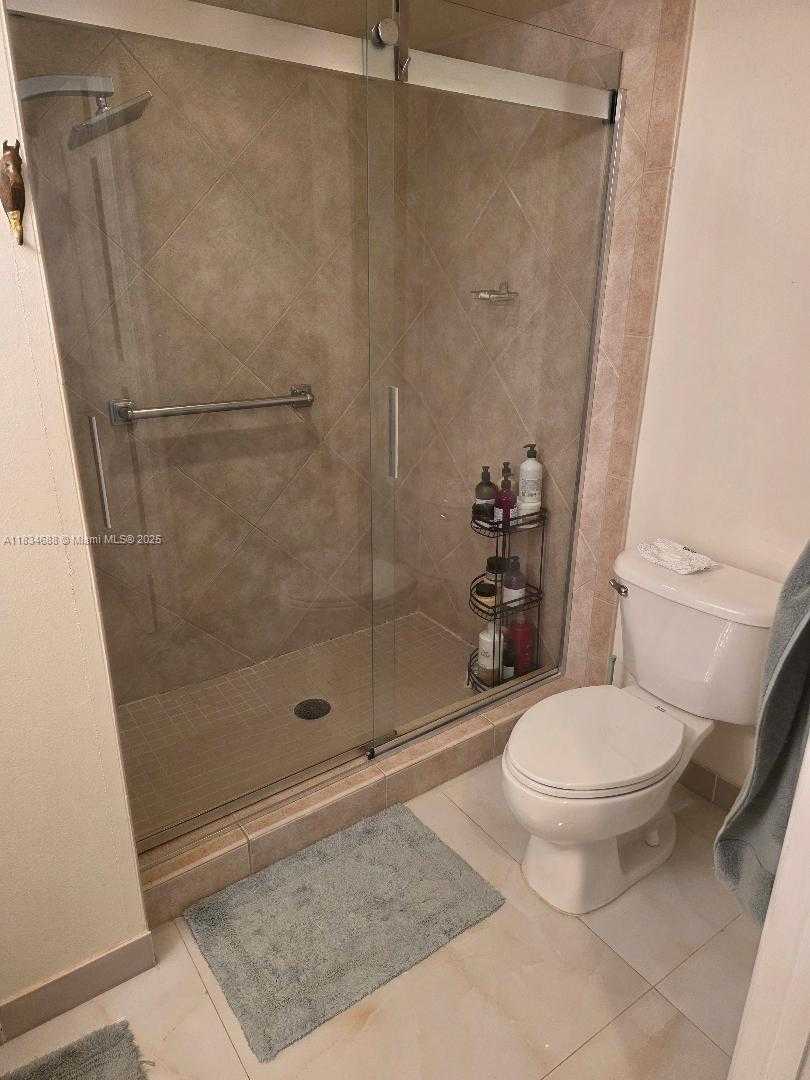 Small Image of 2080 SOUTH OCEAN DR #509, Hallandale Beach Number 36