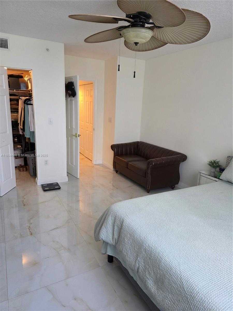 Small Image of 2080 SOUTH OCEAN DR #509, Hallandale Beach Number 40