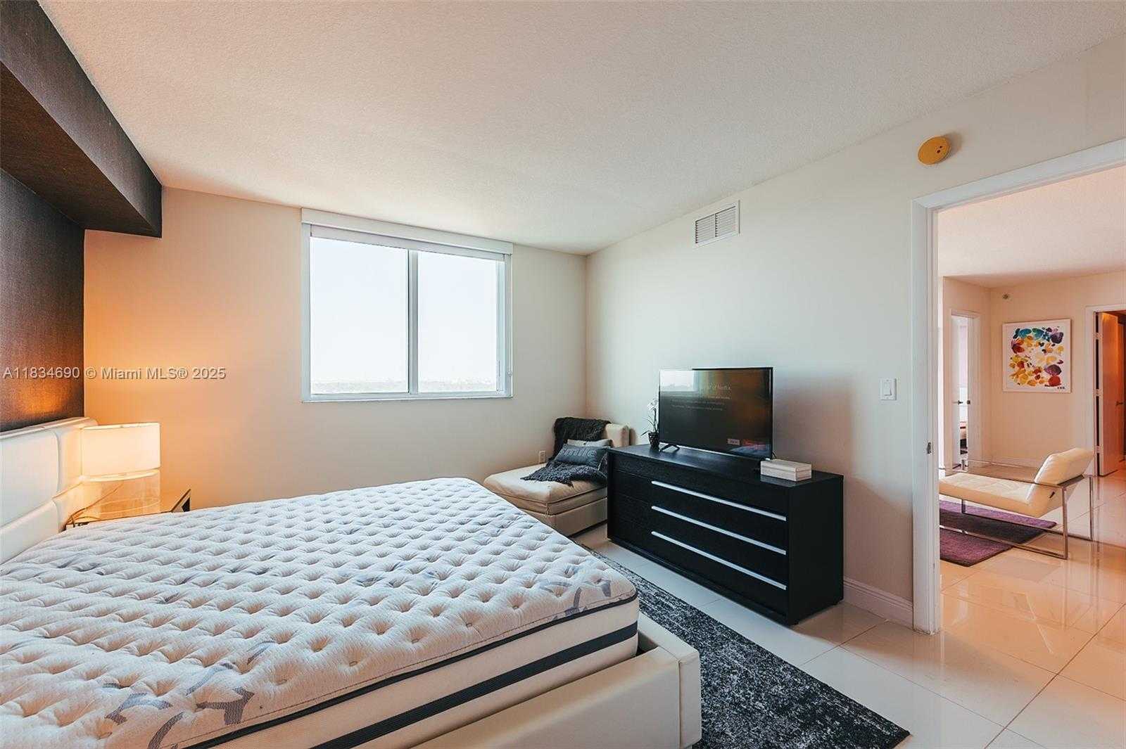 Small Image of 1861 NORTH WEST S RIVER DR #1503, Miami Number 7