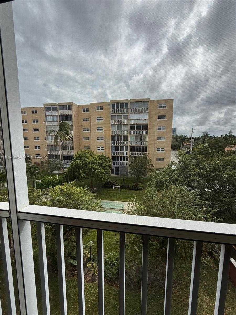 Small Image of 620 NORTH EAST 12TH AVE #408, Hallandale Beach Number 39