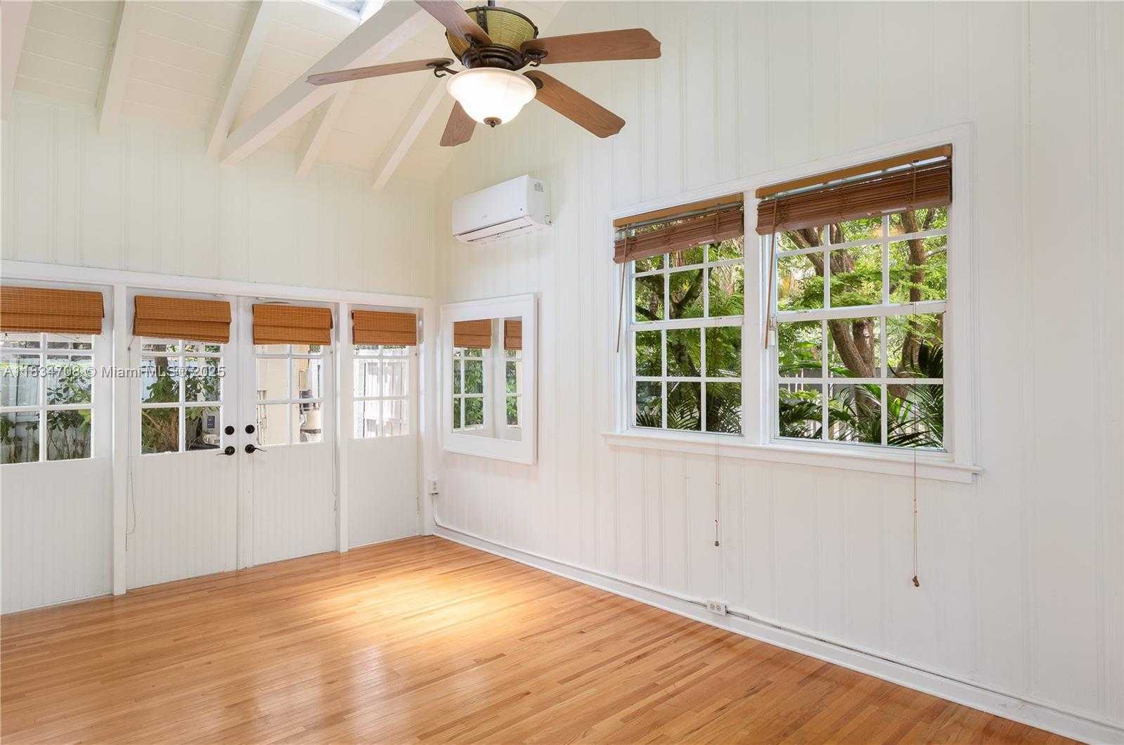 Small Image of 4001 HARDIE AVE, Miami Number 18
