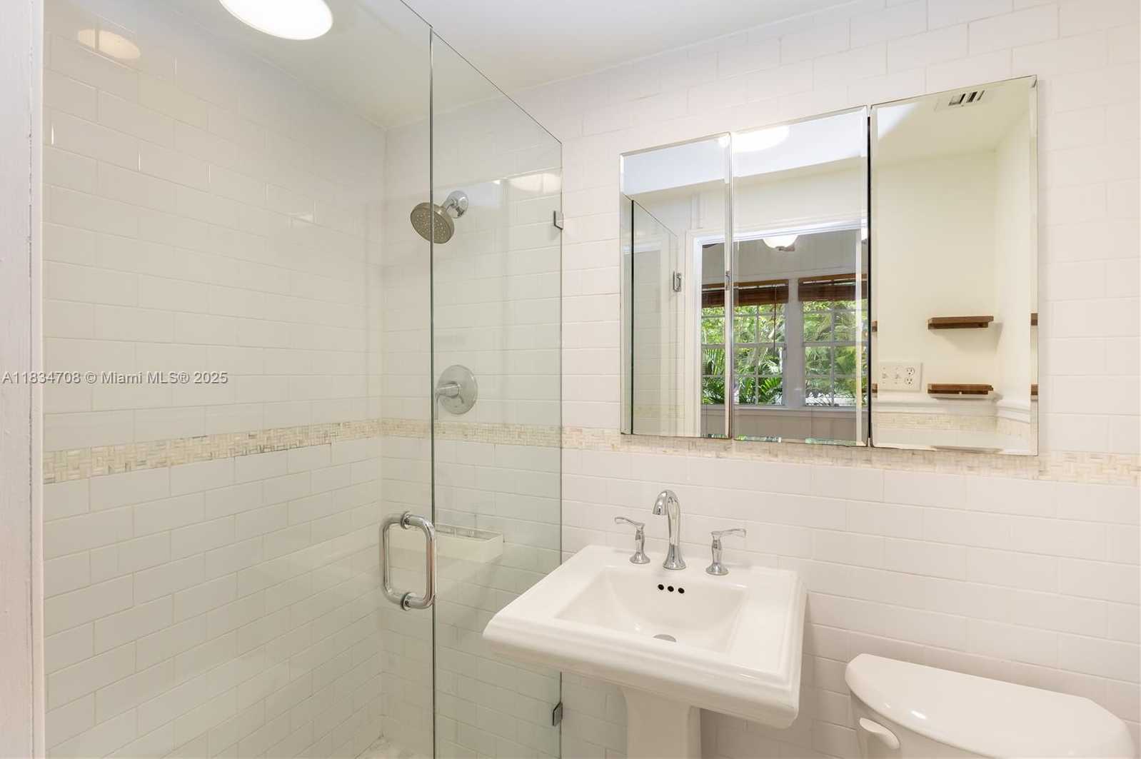Small Image of 4001 HARDIE AVE, Miami Number 22