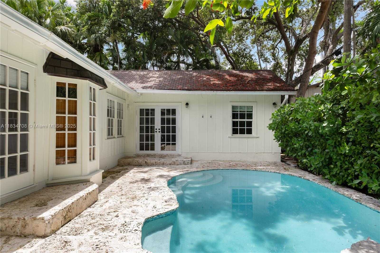 Small Image of 4001 HARDIE AVE, Miami Number 26