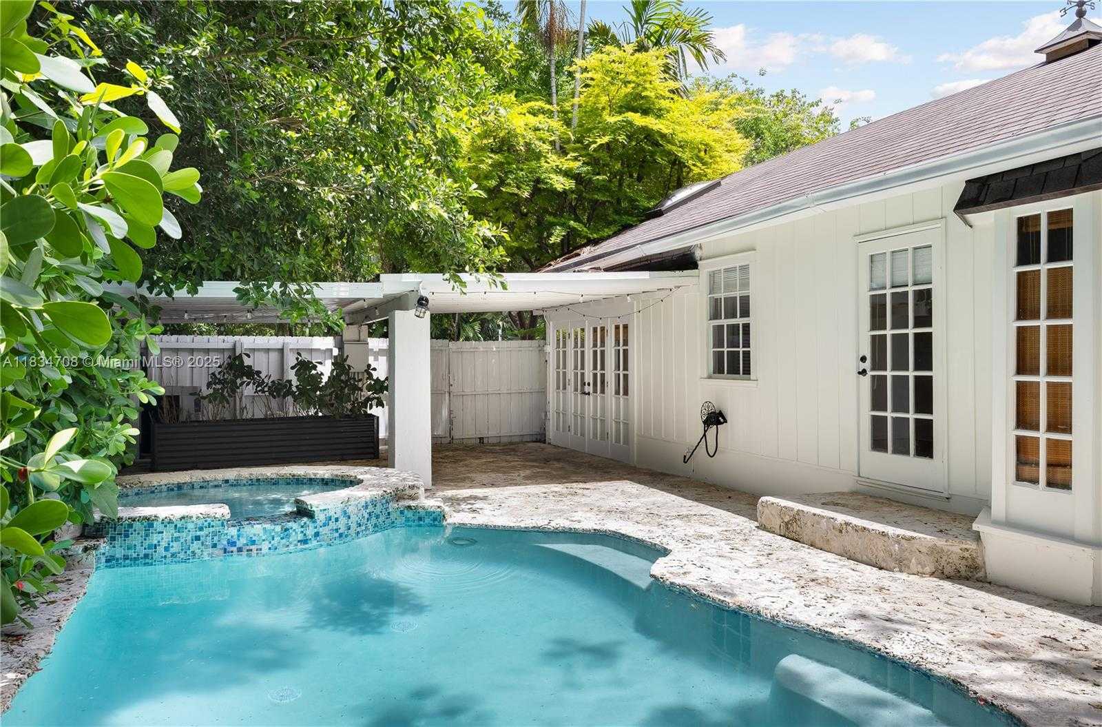 Small Image of 4001 HARDIE AVE, Miami Number 28