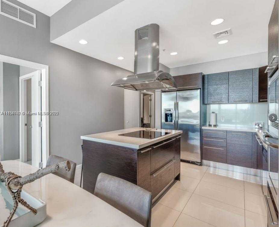 Small Image of 7930 EAST DR #707, North Bay Village Number 13