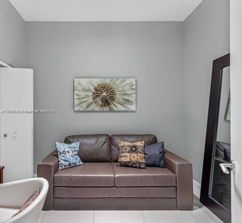 Small Image of 7930 EAST DR #707, North Bay Village Number 16