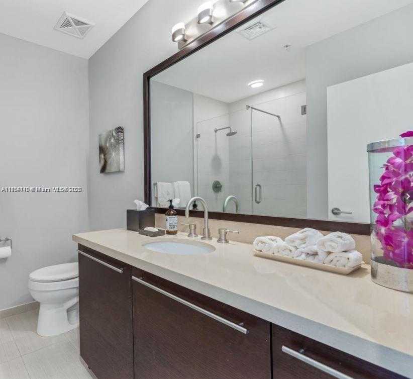 Small Image of 7930 EAST DR #707, North Bay Village Number 17