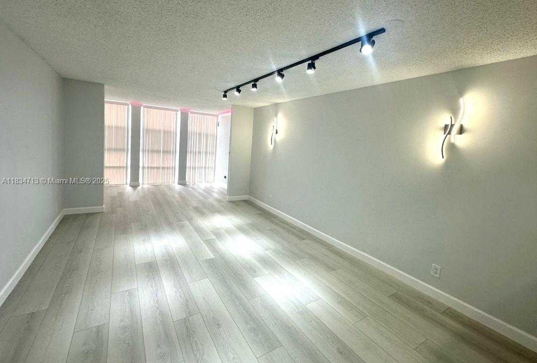 Small Image of 701 THREE ISLANDS BLVD #317, Hallandale Beach Number 6