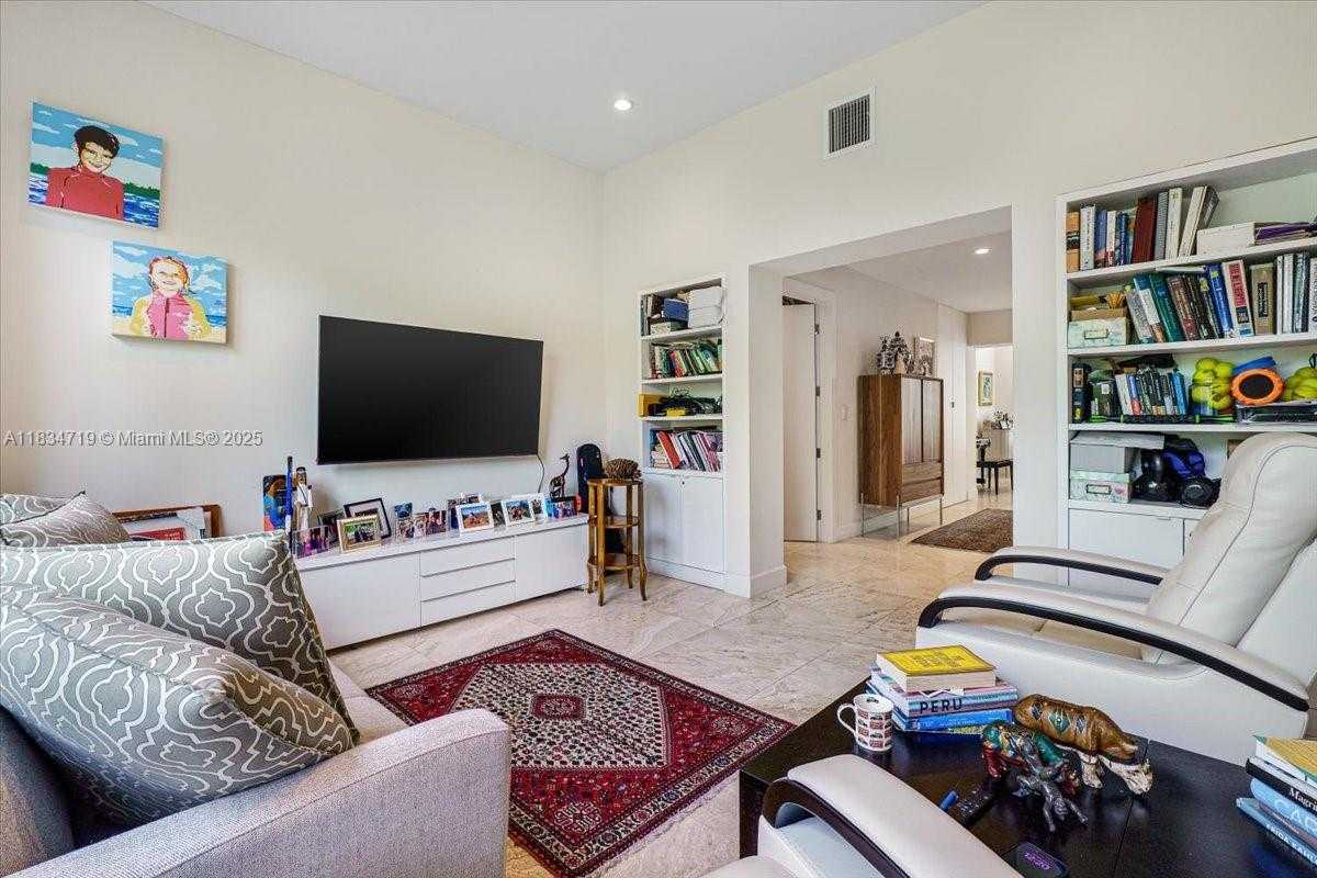 Small Image of 435 RIDGEWOOD ROAD, Key Biscayne Number 11