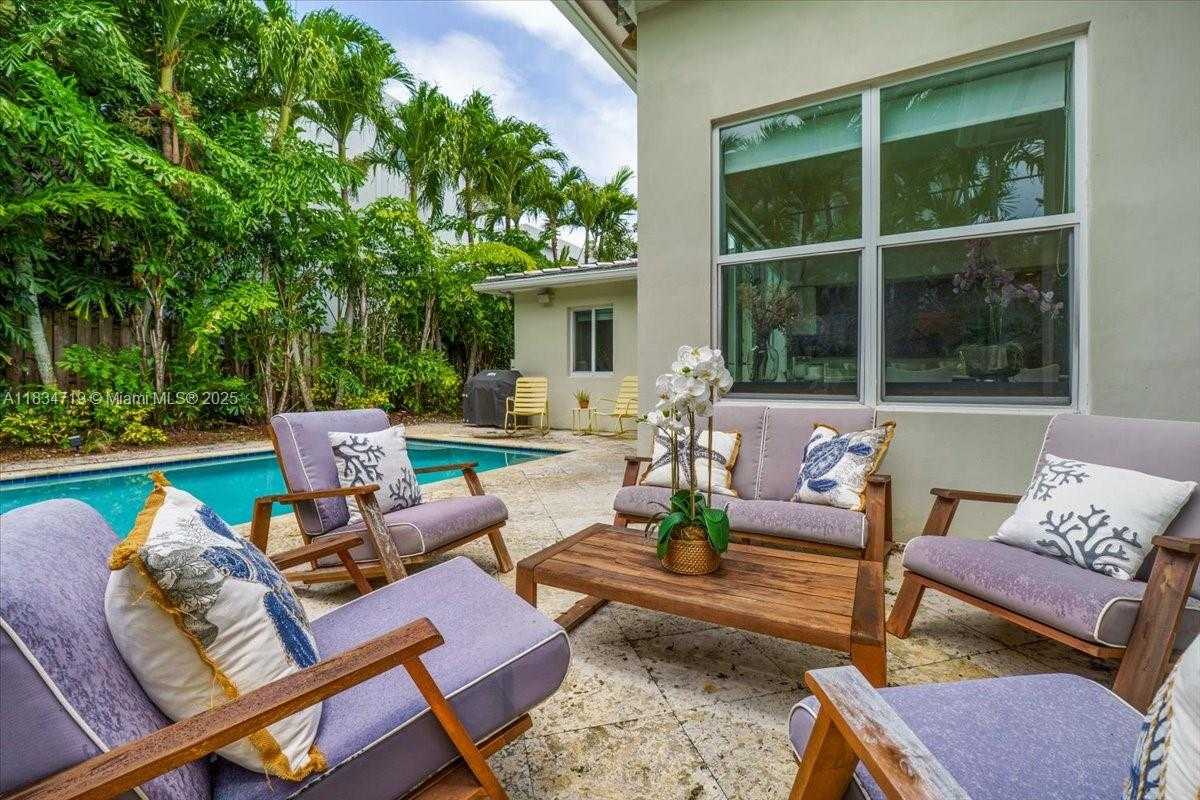 Small Image of 435 RIDGEWOOD ROAD, Key Biscayne Number 28