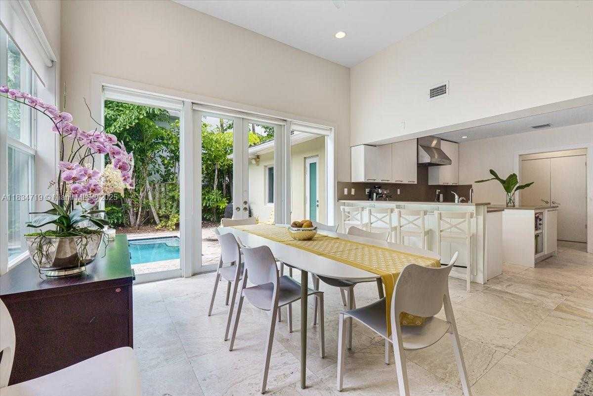 Small Image of 435 RIDGEWOOD ROAD, Key Biscayne Number 6