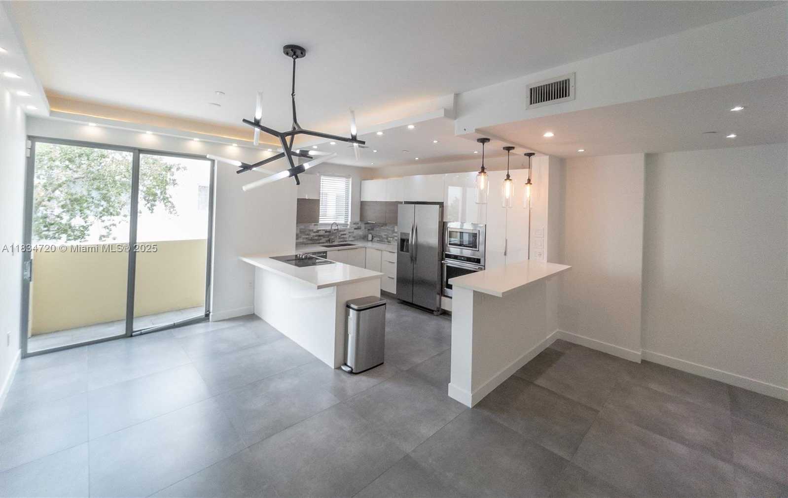 Small Image of 163 NORTH SHORE DR #163-5, Miami Beach Number 11