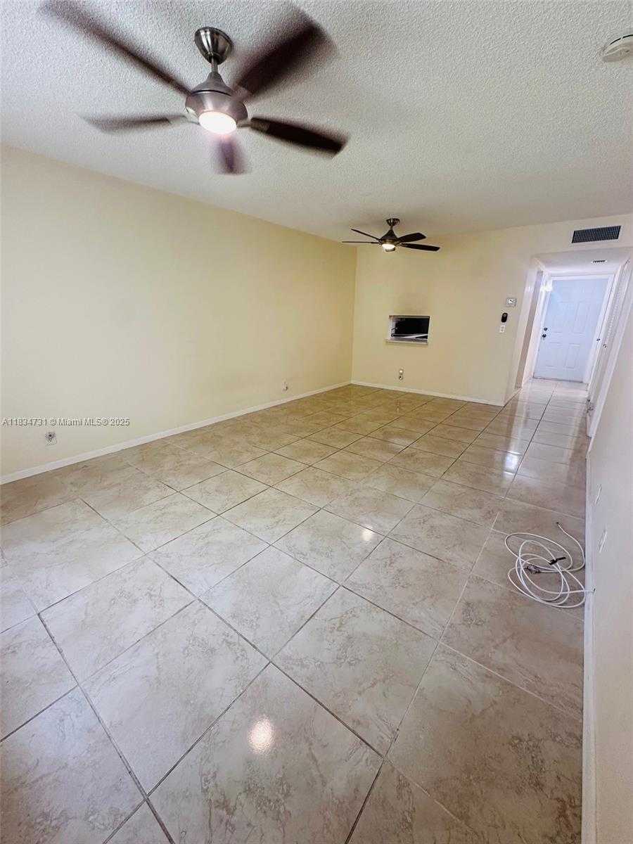 Small Image of 101 BERKLEY RD #209, Hollywood Number 10