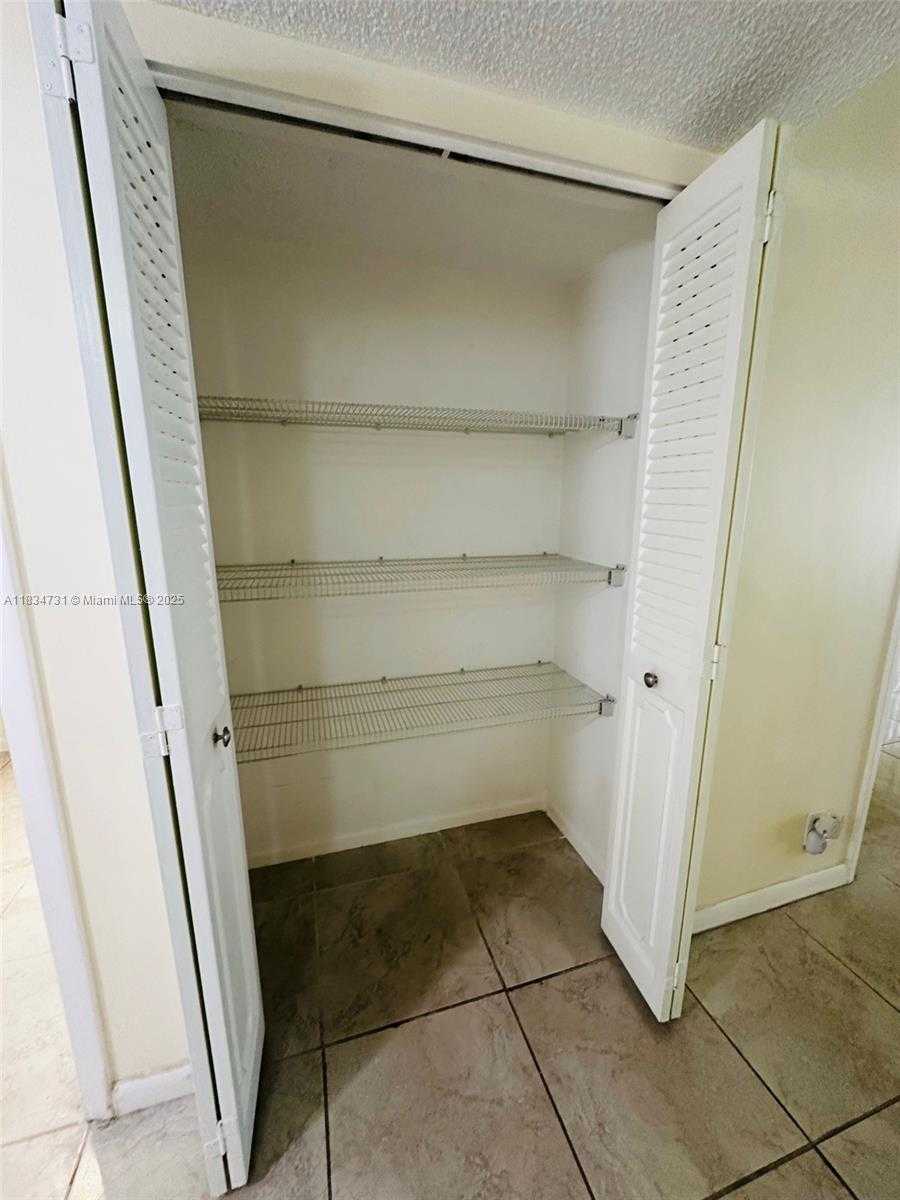 Small Image of 101 BERKLEY RD #209, Hollywood Number 6