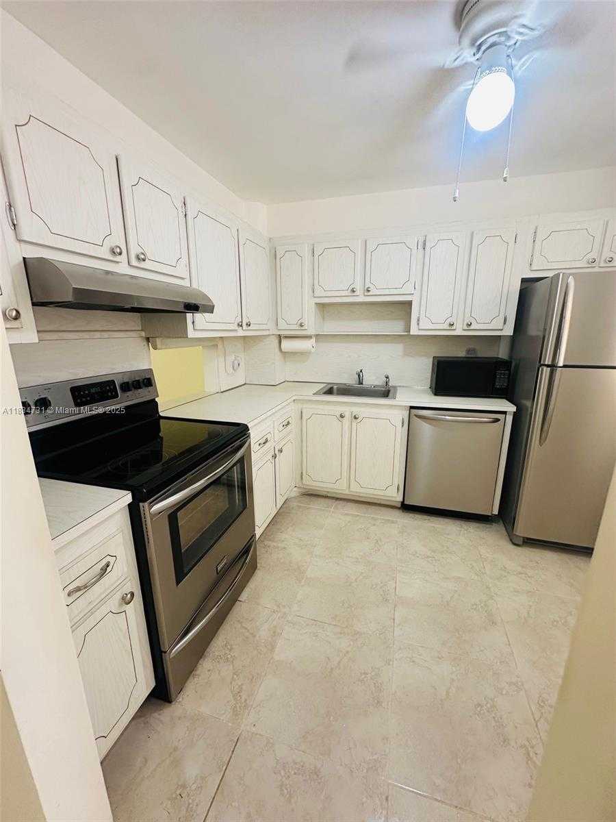 Small Image of 101 BERKLEY RD #209, Hollywood Number 7