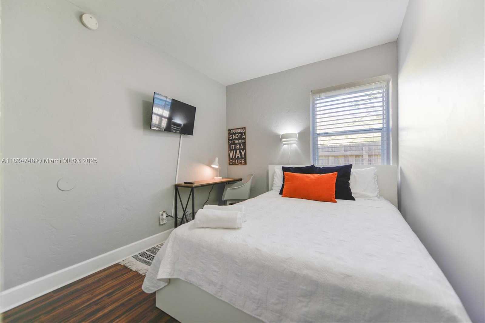 Small Image of 242 SOUTH WEST 20TH ST, Fort Lauderdale Number 14