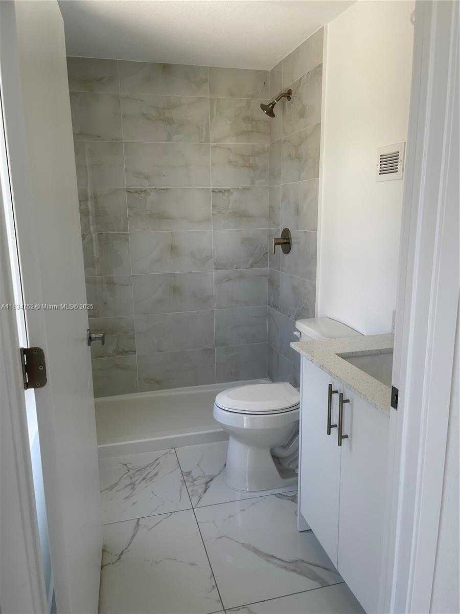 Small Image of 25834 SOUTH WEST 144TH AVE, Naranja Number 8