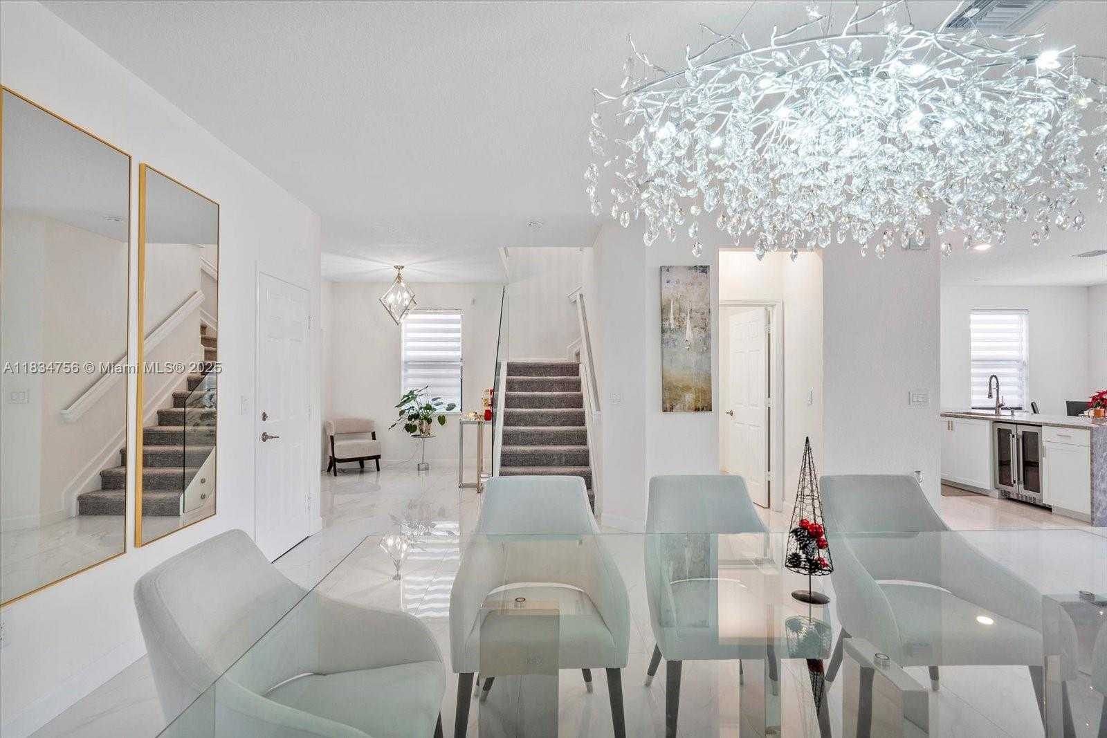 Small Image of 20960 NORTH EAST 2ND CT, Miami Number 13