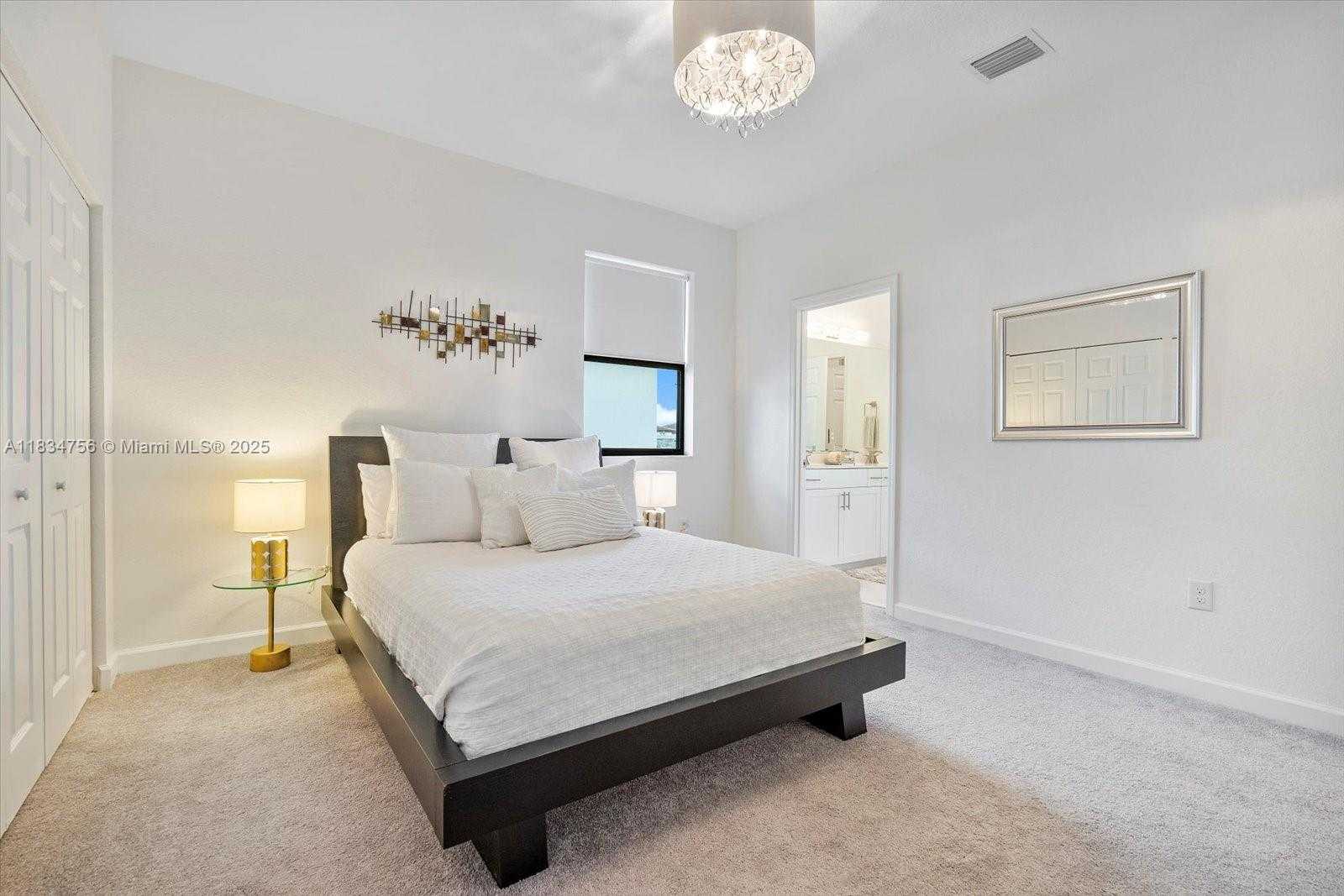 Small Image of 20960 NORTH EAST 2ND CT, Miami Number 21
