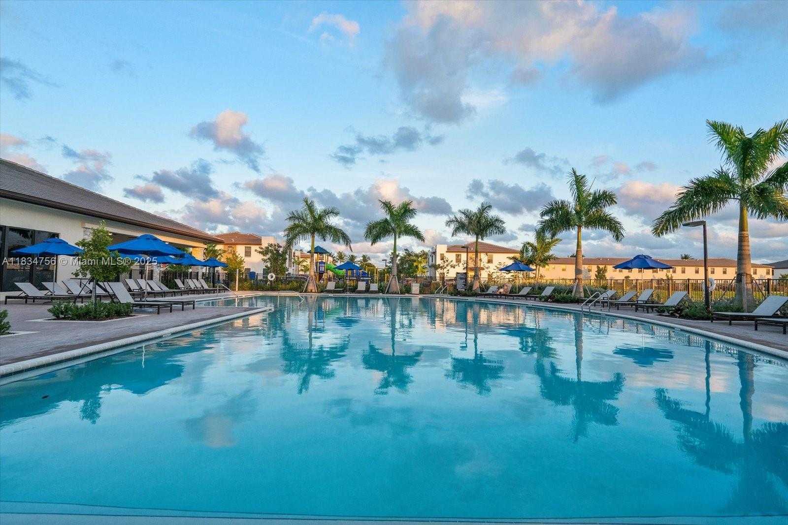 Small Image of 20960 NORTH EAST 2ND CT, Miami Number 29