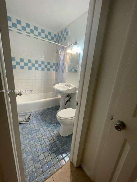 Small Image of 6580 SANTONA ST #A39, Coral Gables Number 11