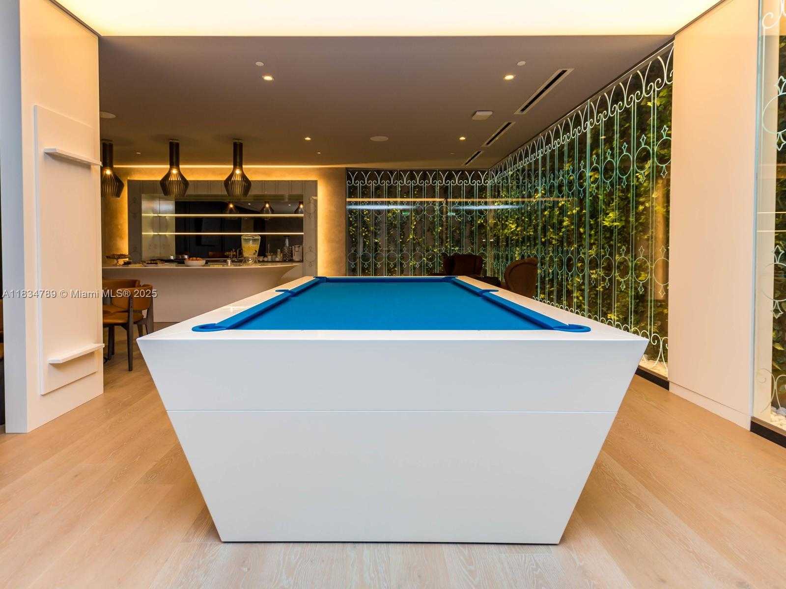 Small Image of 1000 BRICKELL PLZ #3204, Miami Number 34