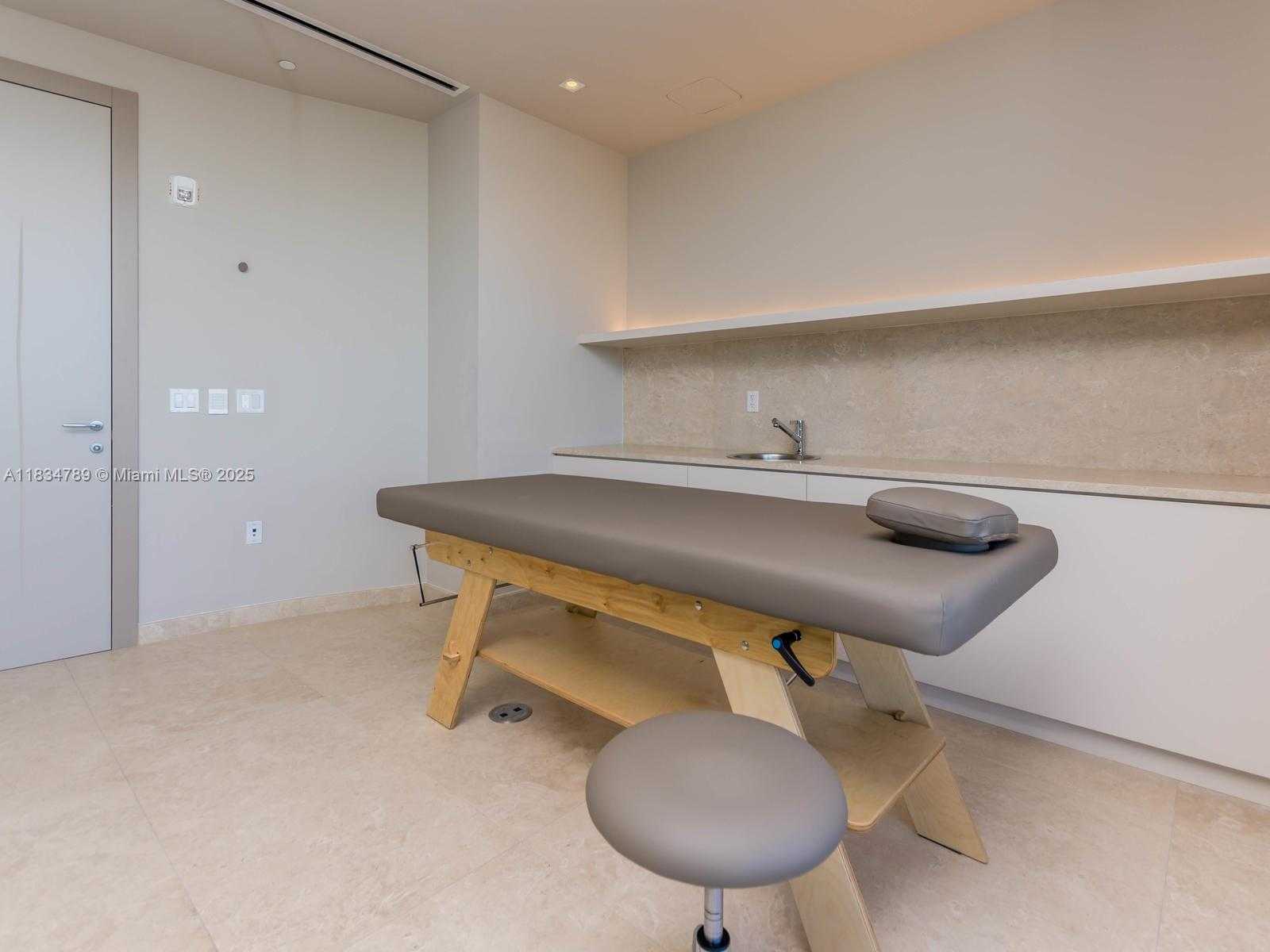 Small Image of 1000 BRICKELL PLZ #3204, Miami Number 56