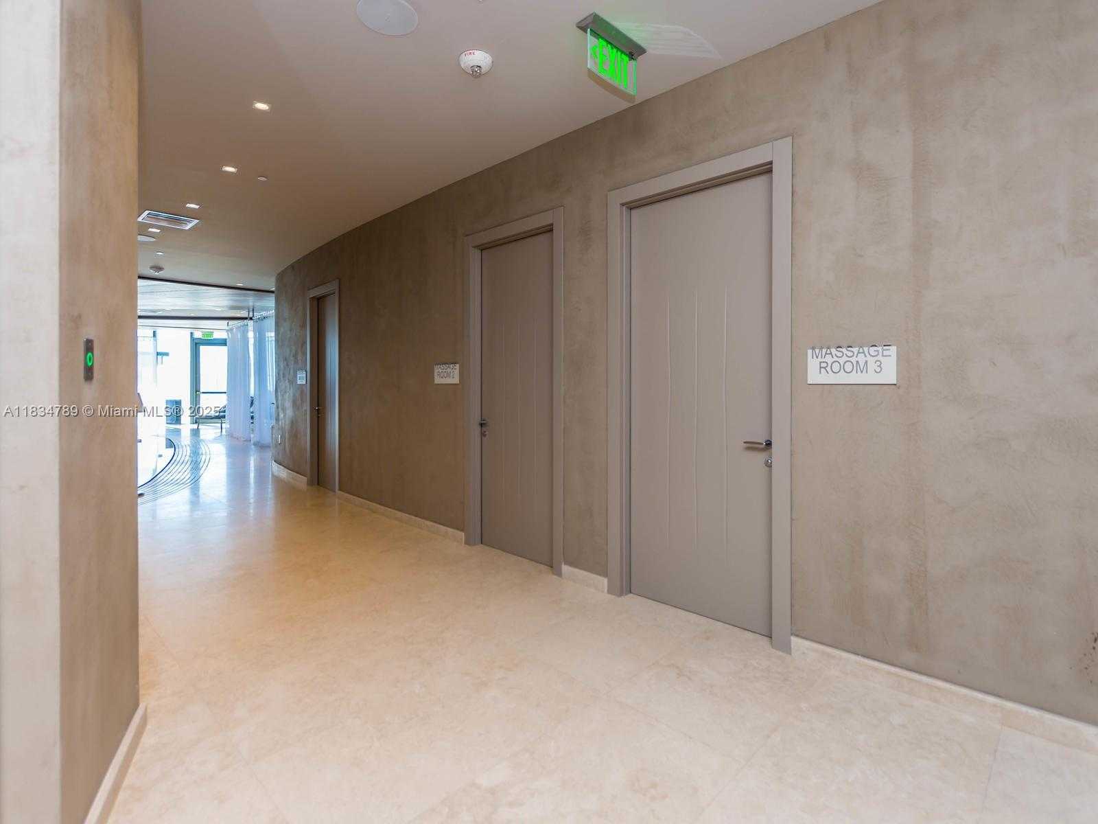 Small Image of 1000 BRICKELL PLZ #3204, Miami Number 57