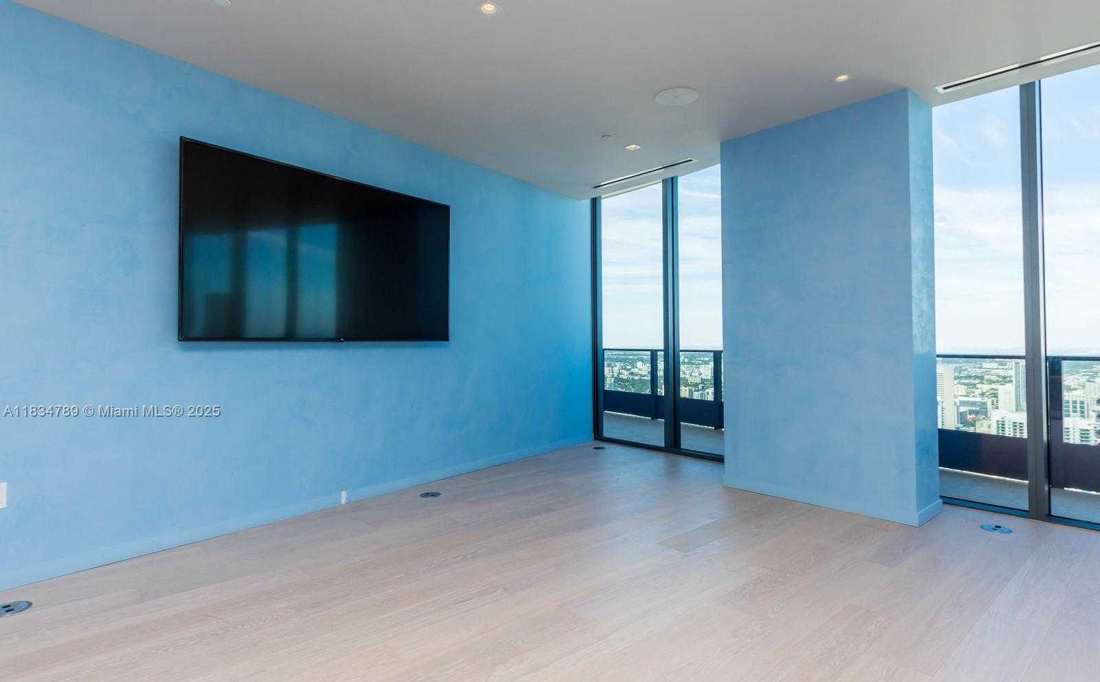 Small Image of 1000 BRICKELL PLZ #3204, Miami Number 67