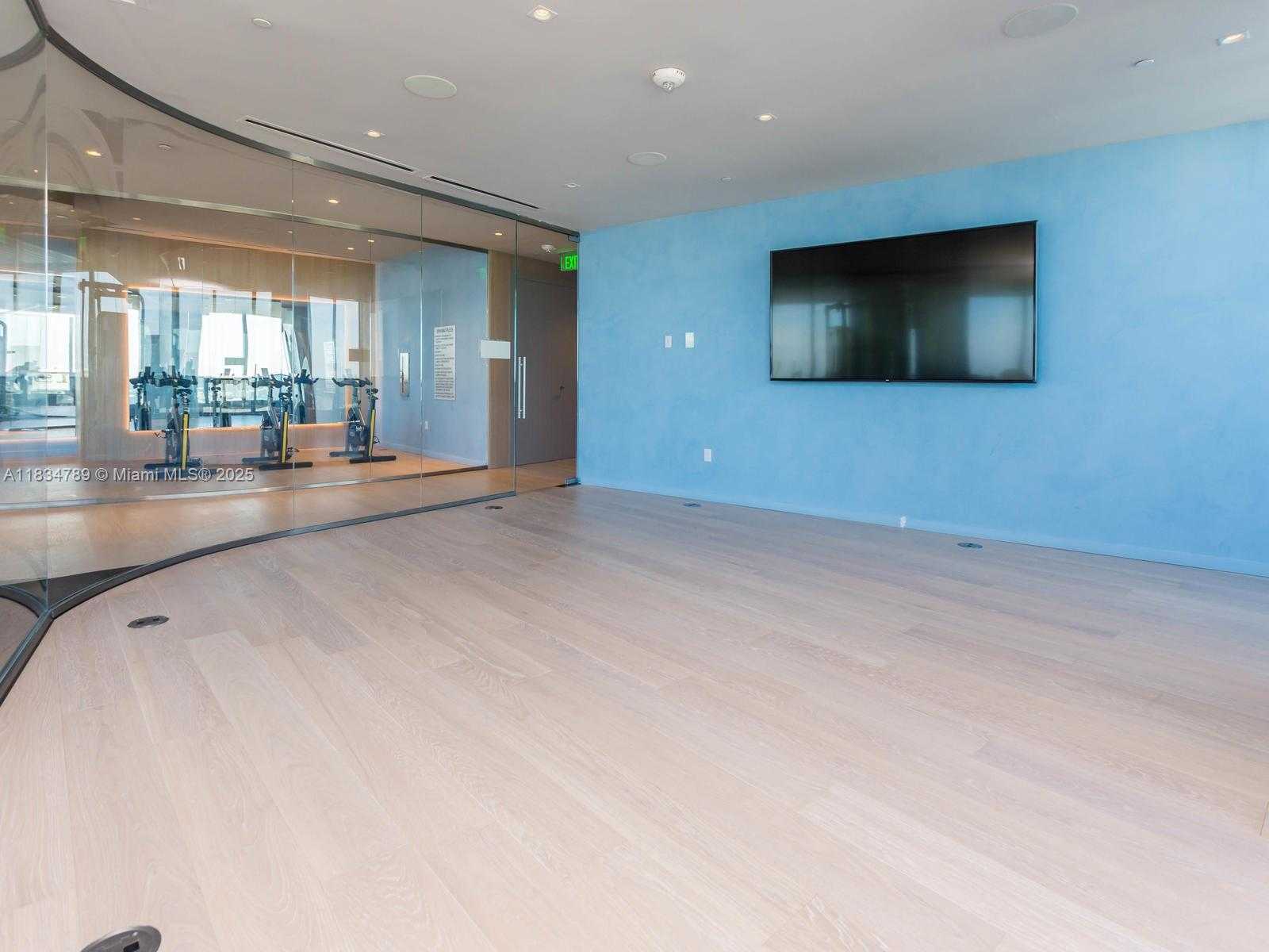 Small Image of 1000 BRICKELL PLZ #3204, Miami Number 68