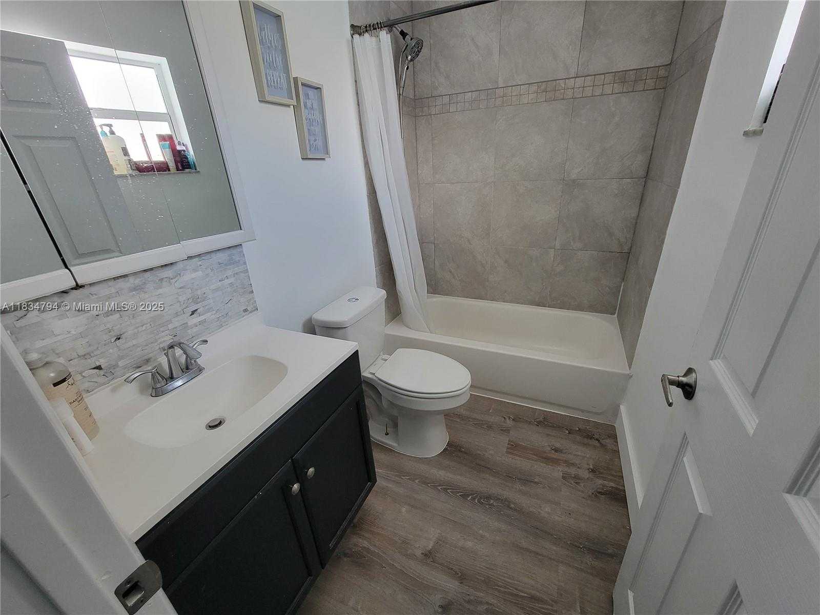 Small Image of 12041 NORTH WEST 34TH PL, Sunrise Number 8