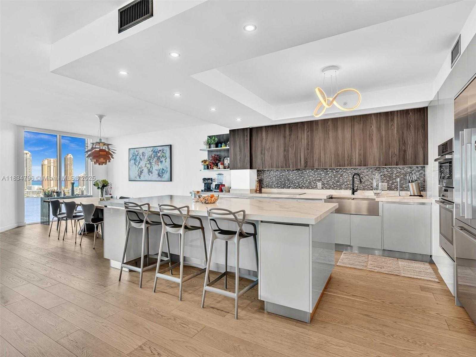 Small Image of 3201 NORTH EAST 183RD ST #2102, Aventura Number 3