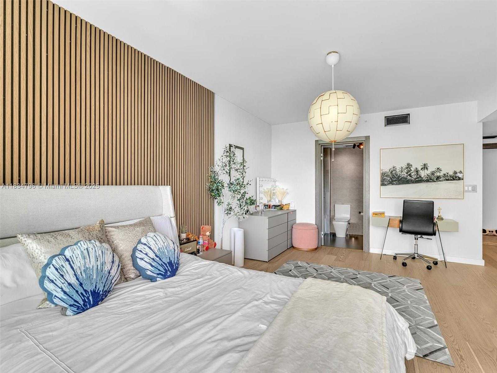 Small Image of 3201 NORTH EAST 183RD ST #2102, Aventura Number 31
