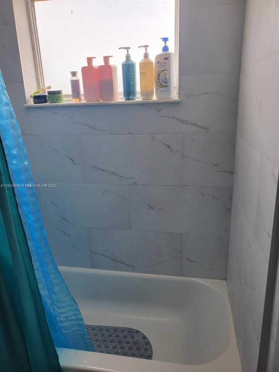 Small Image of 140 NORTH WEST 87TH AVE #G214, Miami Number 3