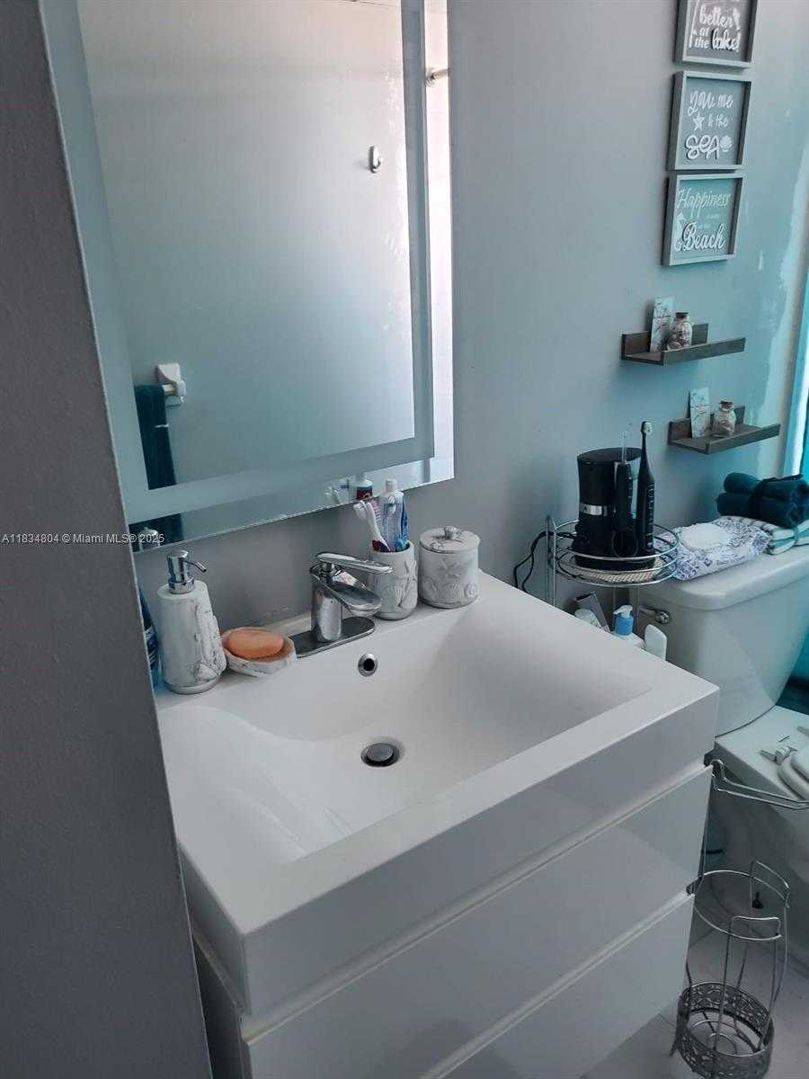 Small Image of 140 NORTH WEST 87TH AVE #G214, Miami Number 5