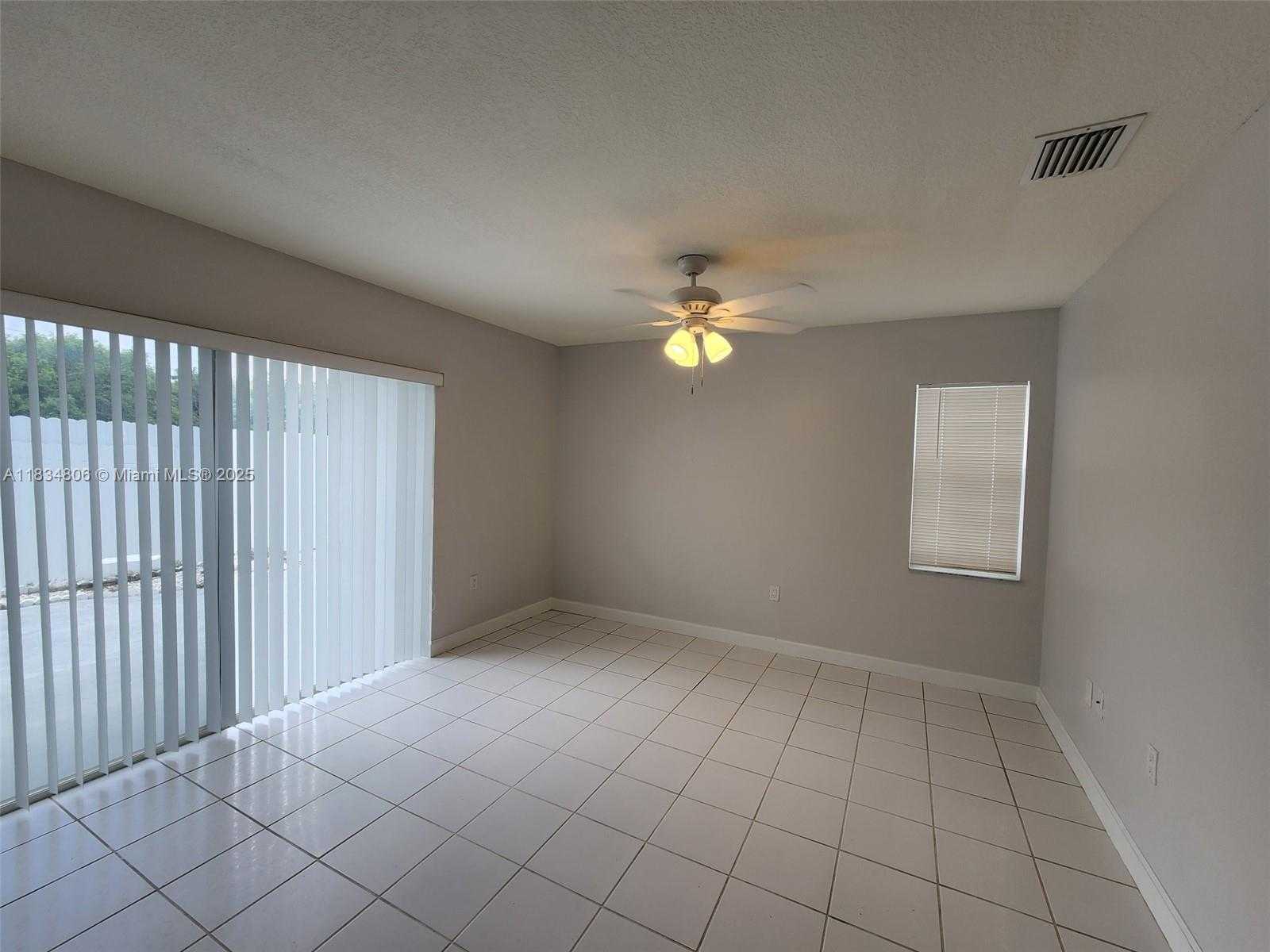 Small Image of 986 NORTH WEST 136TH CT #986, Miami Number 8