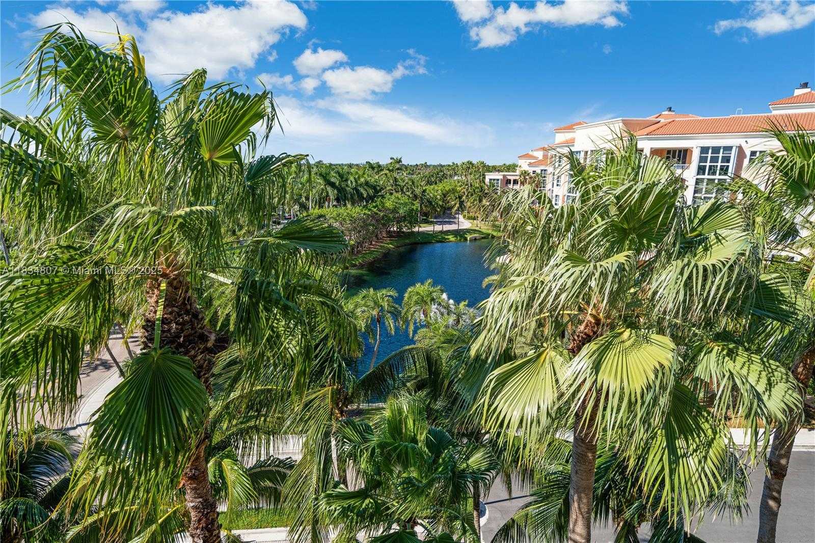 Small Image of 765 CRANDON BLVD #PH-12, Key Biscayne Number 16