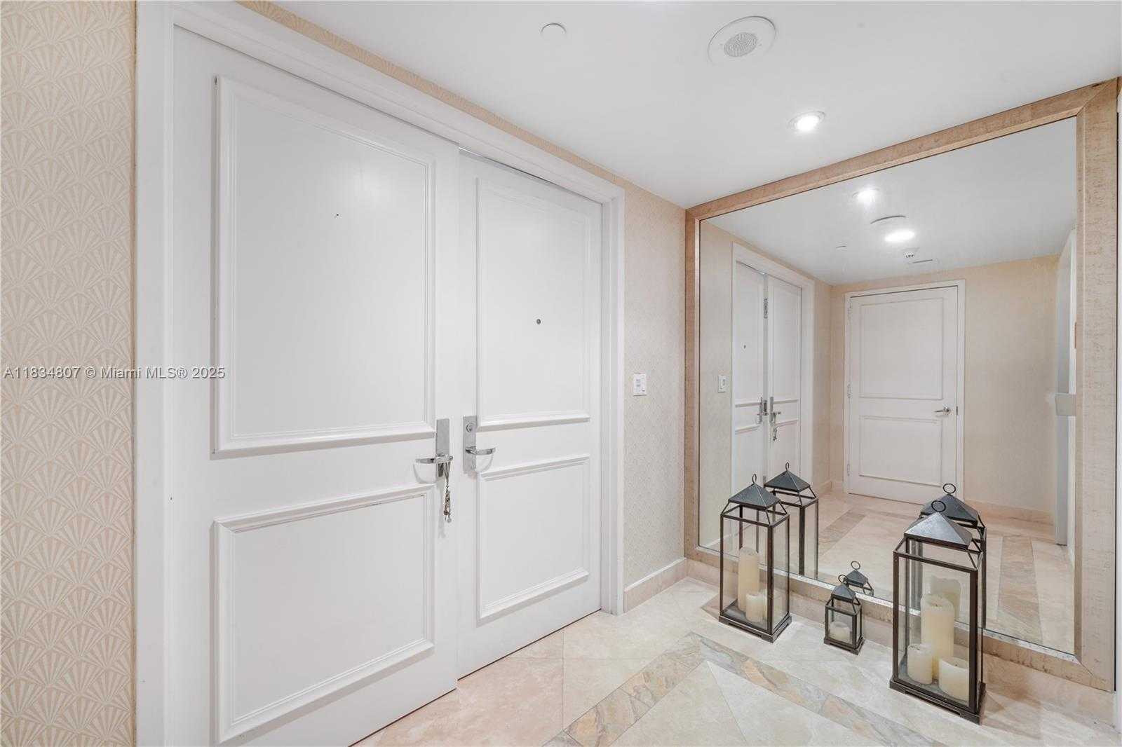 Small Image of 765 CRANDON BLVD #PH-12, Key Biscayne Number 20