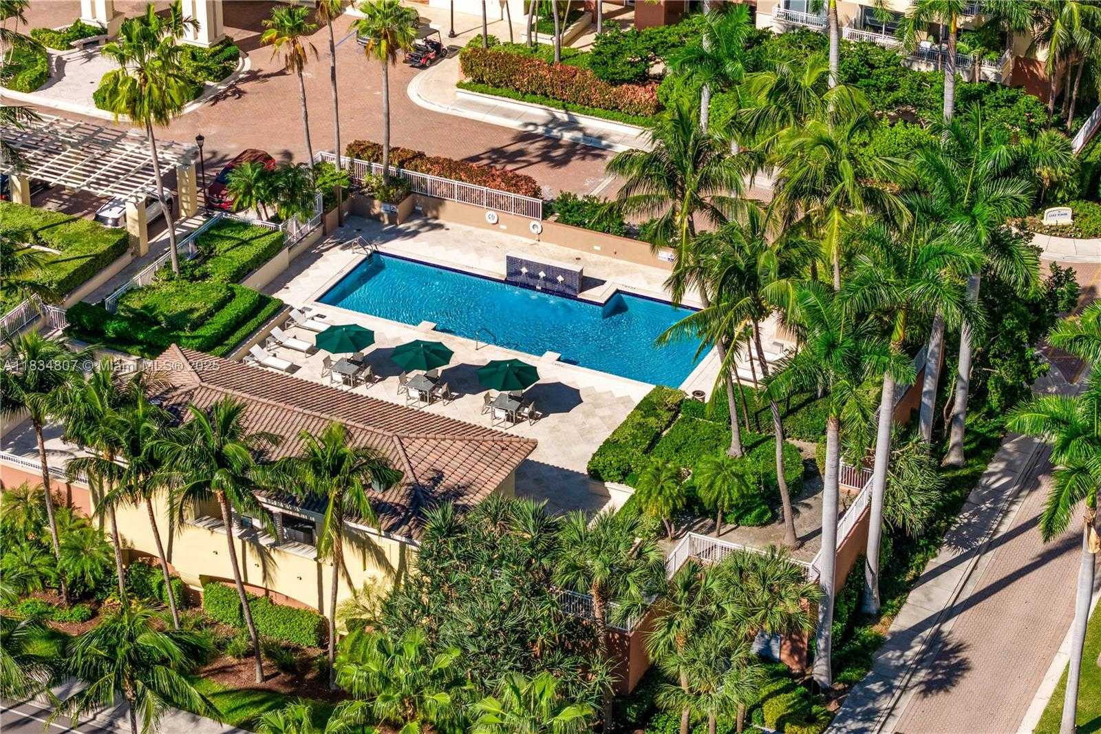 Small Image of 765 CRANDON BLVD #PH-12, Key Biscayne Number 49