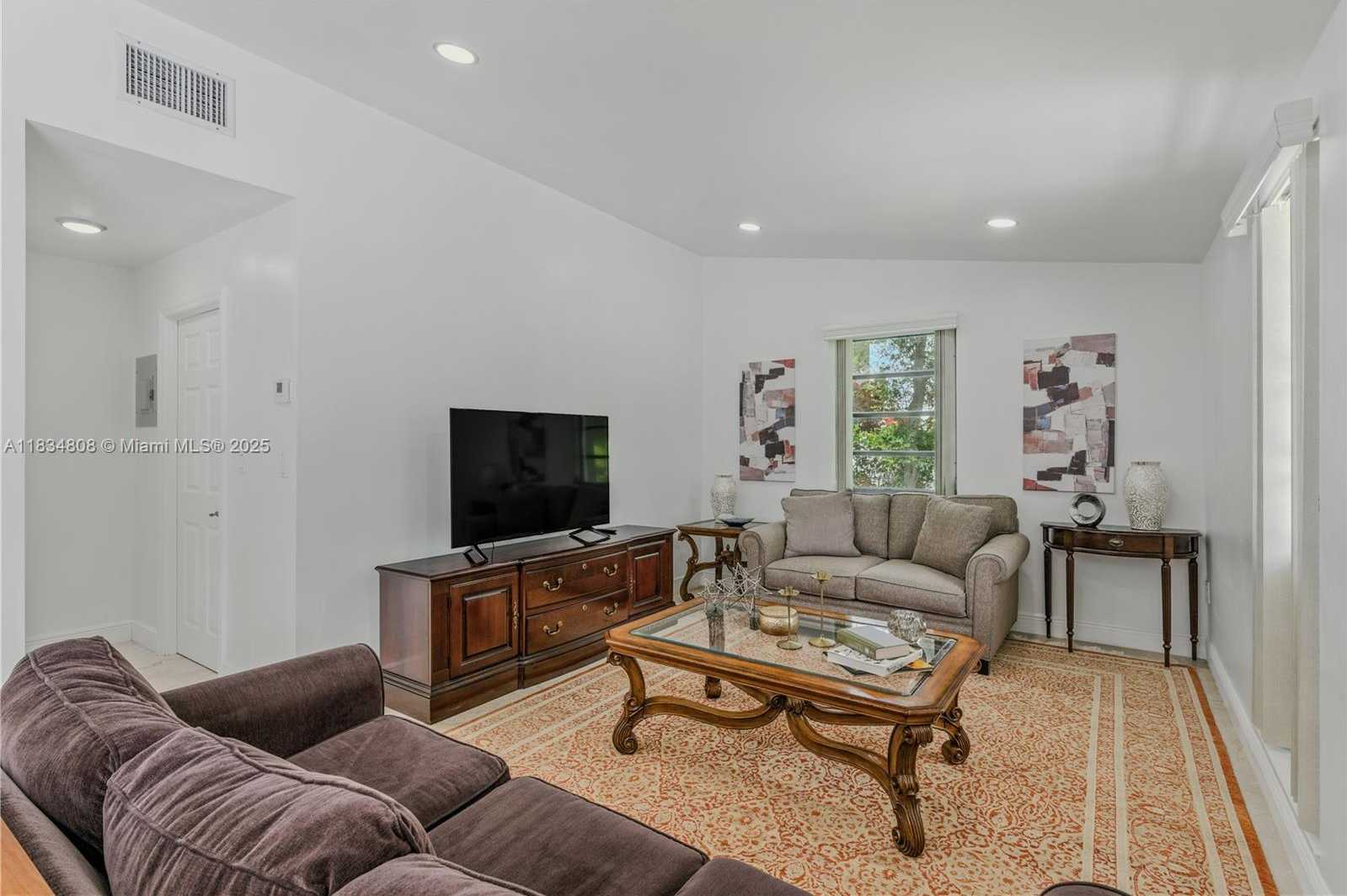 Small Image of 9811 SOUTH WEST 96TH ST, Miami Number 21