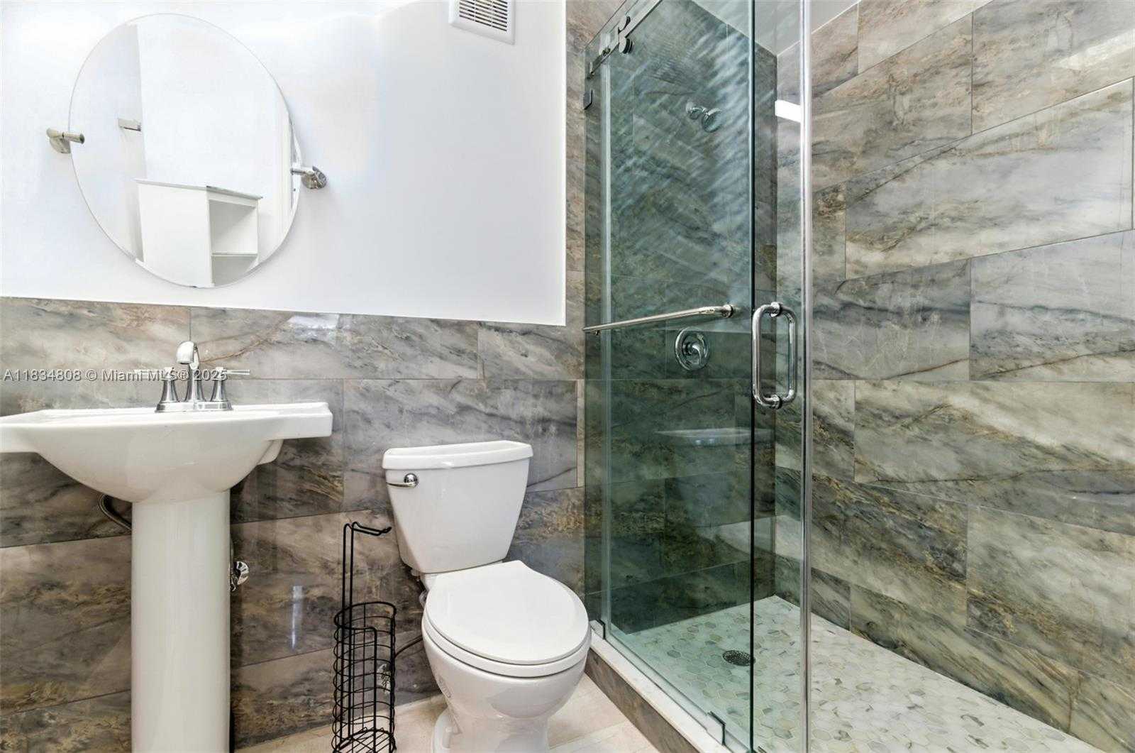 Small Image of 9811 SOUTH WEST 96TH ST, Miami Number 24
