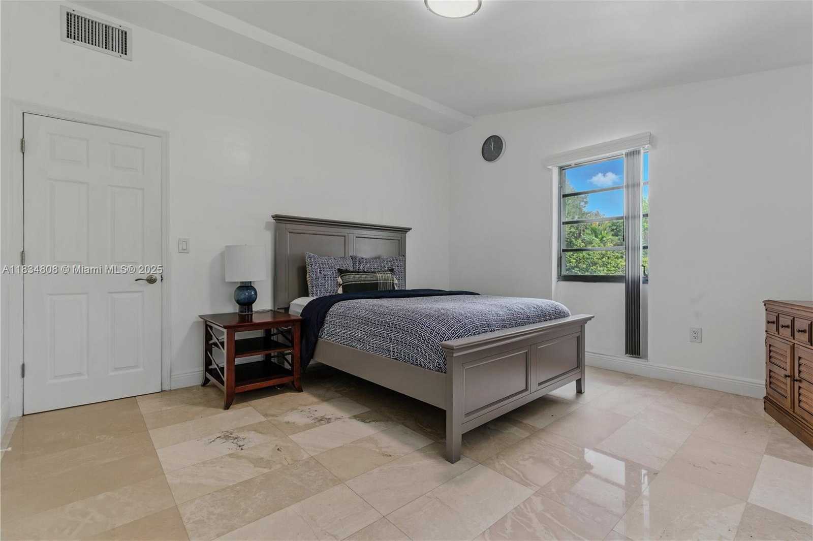 Small Image of 9811 SOUTH WEST 96TH ST, Miami Number 30