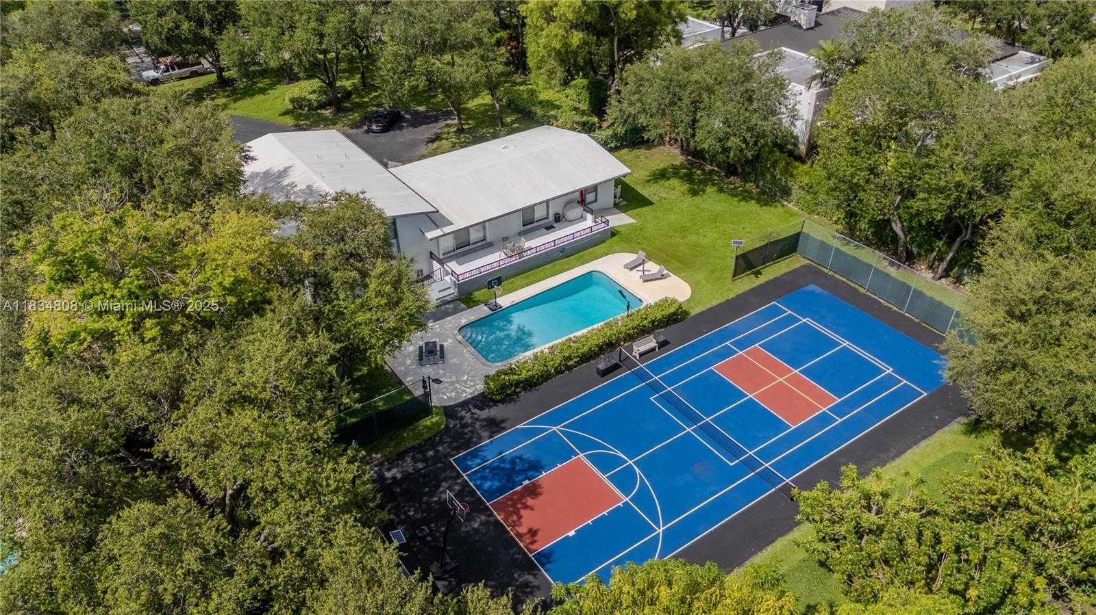 Small Image of 9811 SOUTH WEST 96TH ST, Miami Number 54