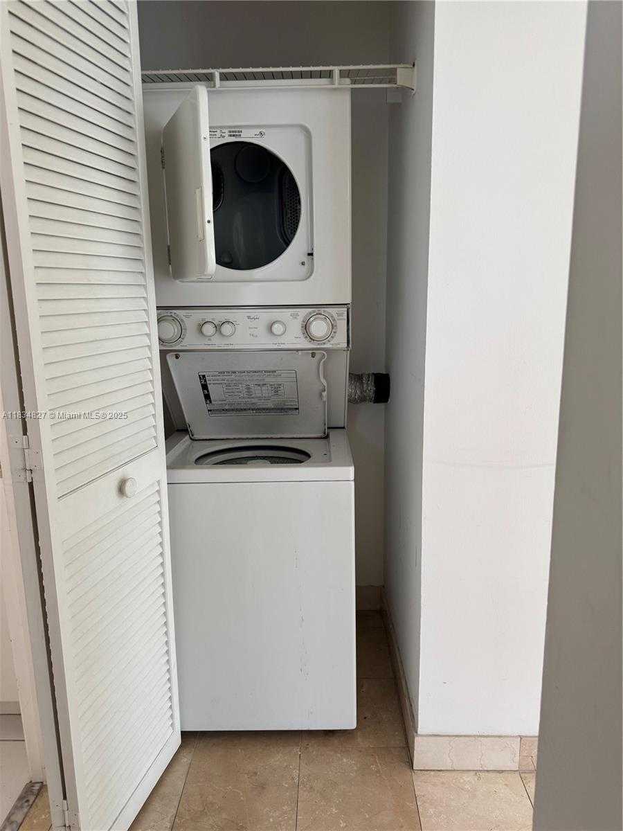 Small Image of 1834 BRICKELL AVE #32, Miami Number 13
