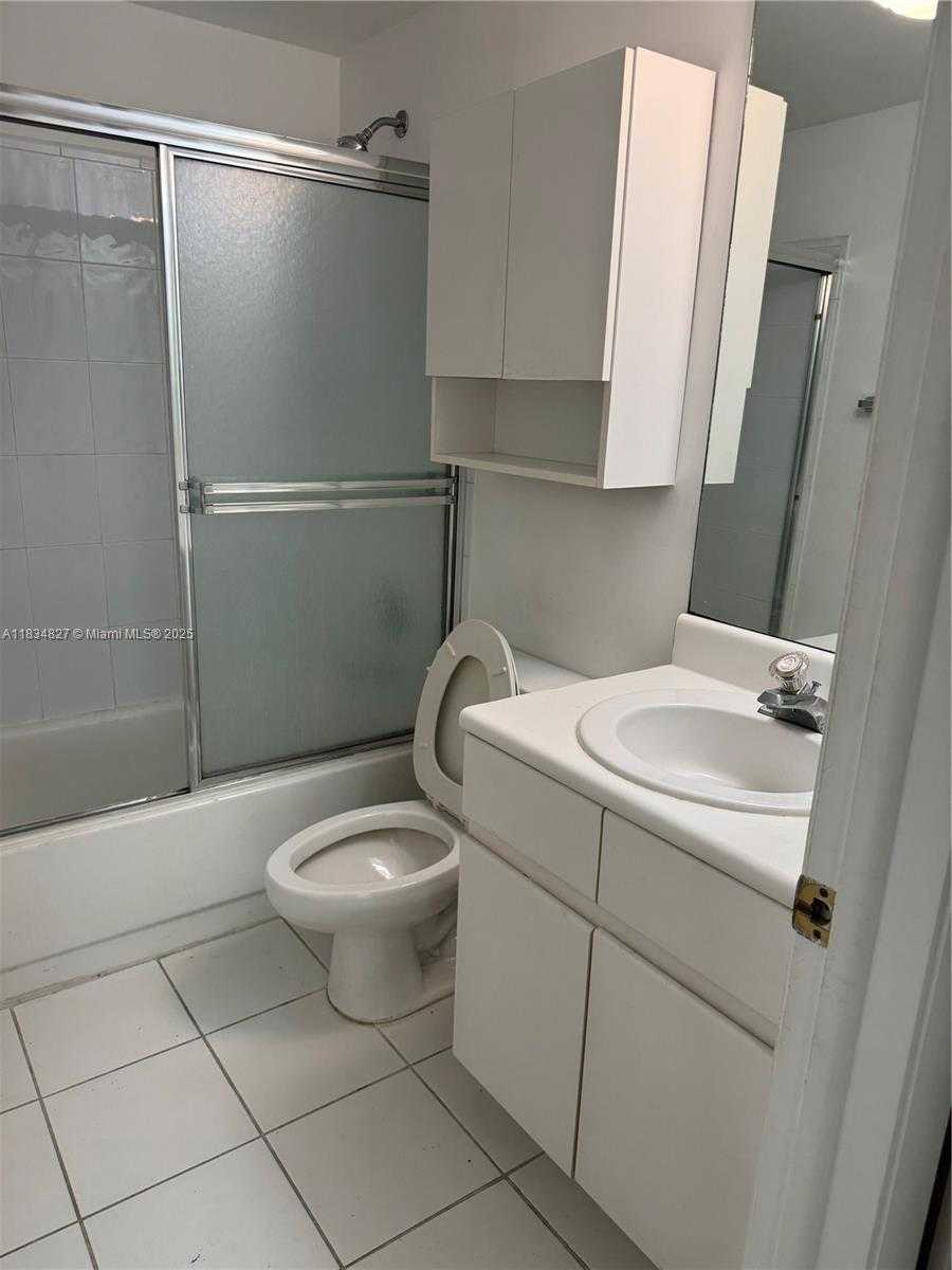 Small Image of 1834 BRICKELL AVE #32, Miami Number 14