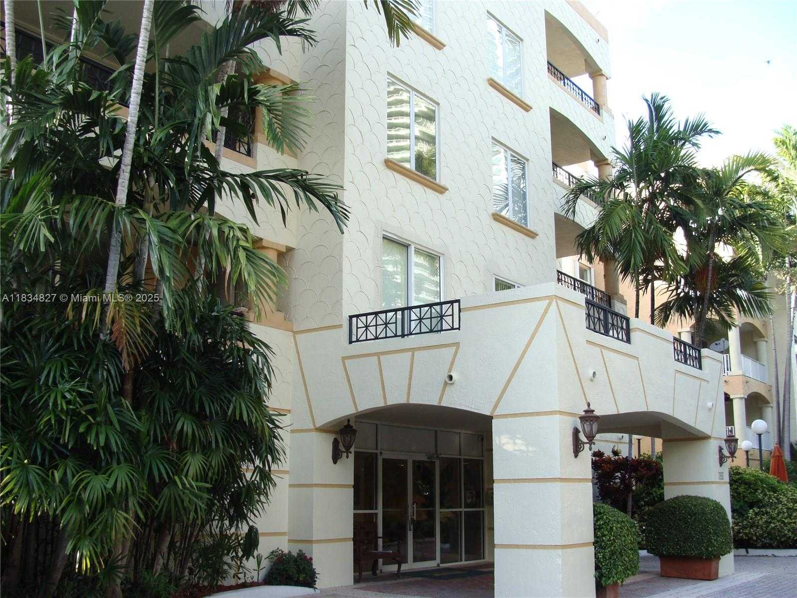 Small Image of 1834 BRICKELL AVE #32, Miami Number 2