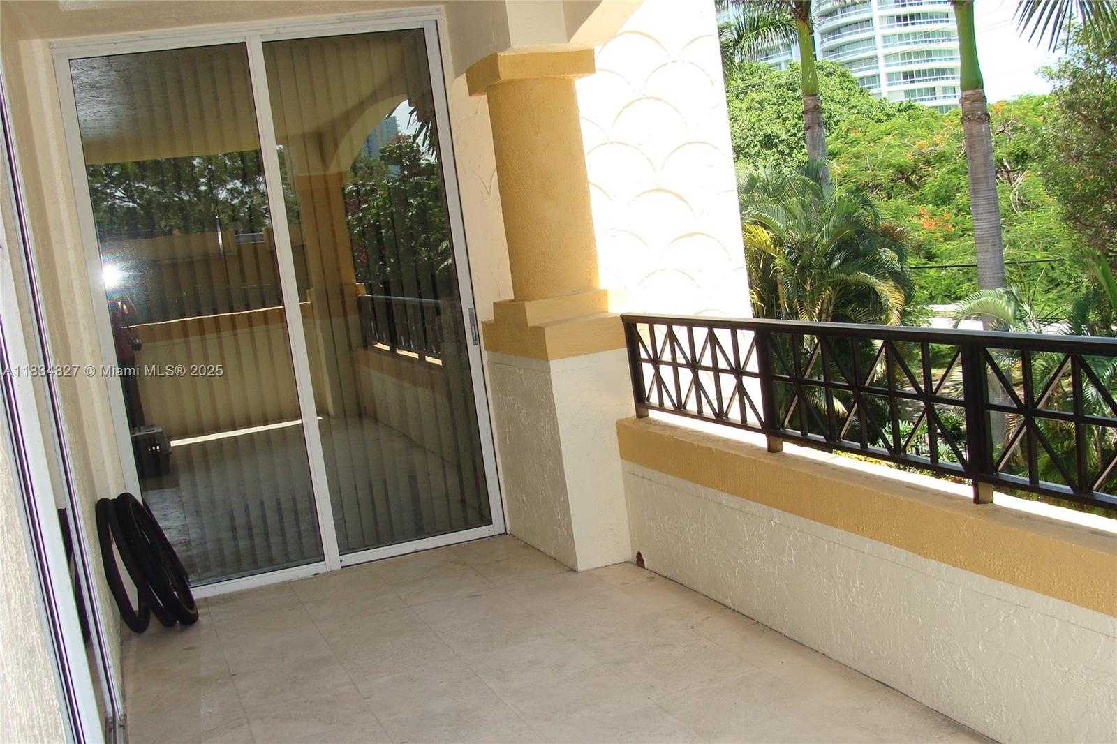 Small Image of 1834 BRICKELL AVE #32, Miami Number 6